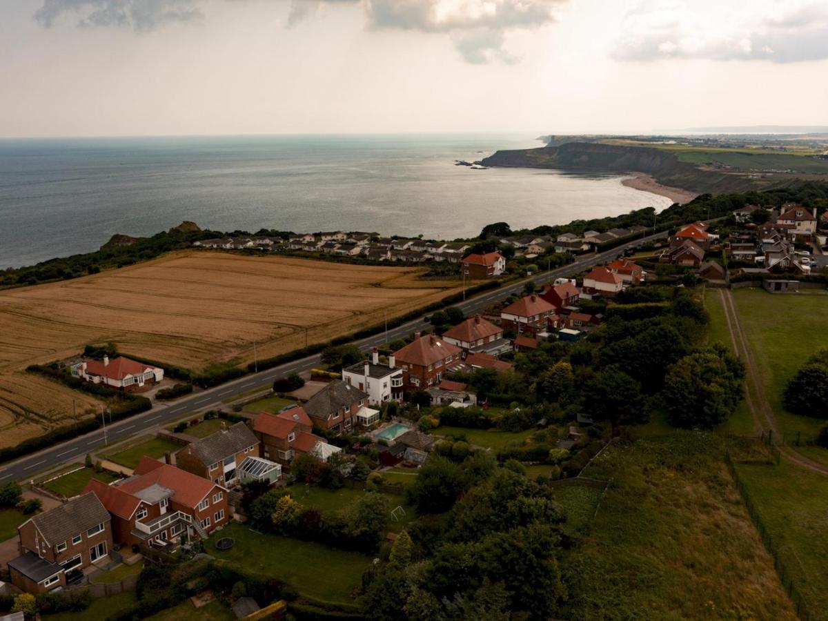 Pass The Keys Amazing 4 Bedroom Property- Hot Tub & Sea Views Scarborough Esterno foto